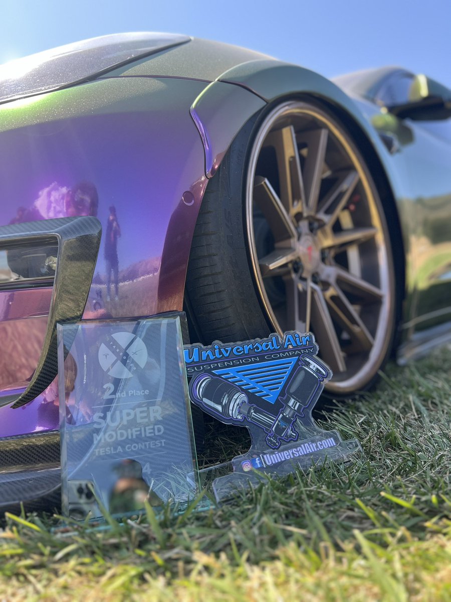 getsomesports's tweet image. YOUR 🔝 2️⃣ #SuperModified @Tesla @theXtakeover brought to us by :

@teslaownersSV x @kgee x @SjvTesla