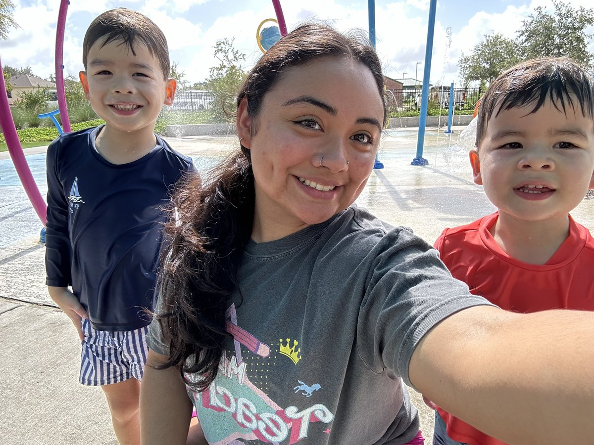Ms_JerezR's tweet photo. WATER PARK SELFIE: Staying cool in the kiddie section 😌
#WeAreHaskett #HJHSUMMER24 https://t.co/G4nUvKpRL9