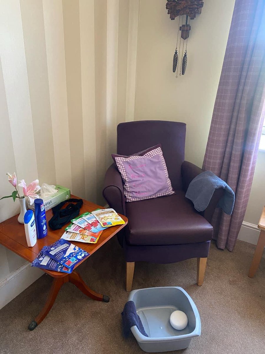 Nelson_Lodge's tweet photo. A relaxing pamper this morning with a cup of tea and a great natter🧖🏼‍♀️ 
Feeling refreshed and nourished💜 https://t.co/oaHklftThk