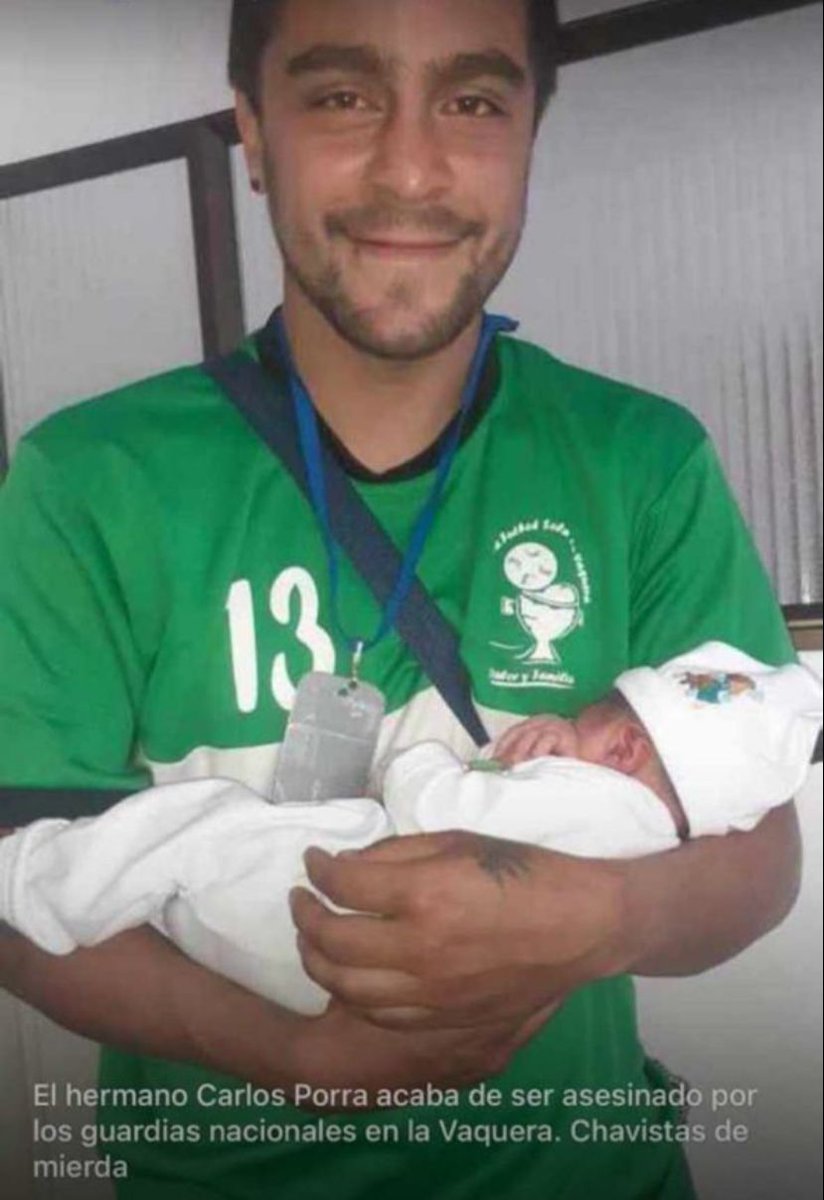 LidkRodelo's tweet photo. #30Jul Carlos "Bigotes" Porras (26) entrenador deportivo en La Vaquera #Guarenas murió tras recibir herida por arma de fuego en el pecho la noche del lunes #29Jul. La Vaquera fue objeto de fuerte represión ante las #Protestas por los resultados anunciados por el CNE. Deja 2 niños https://t.co/Xpq6NzjooY