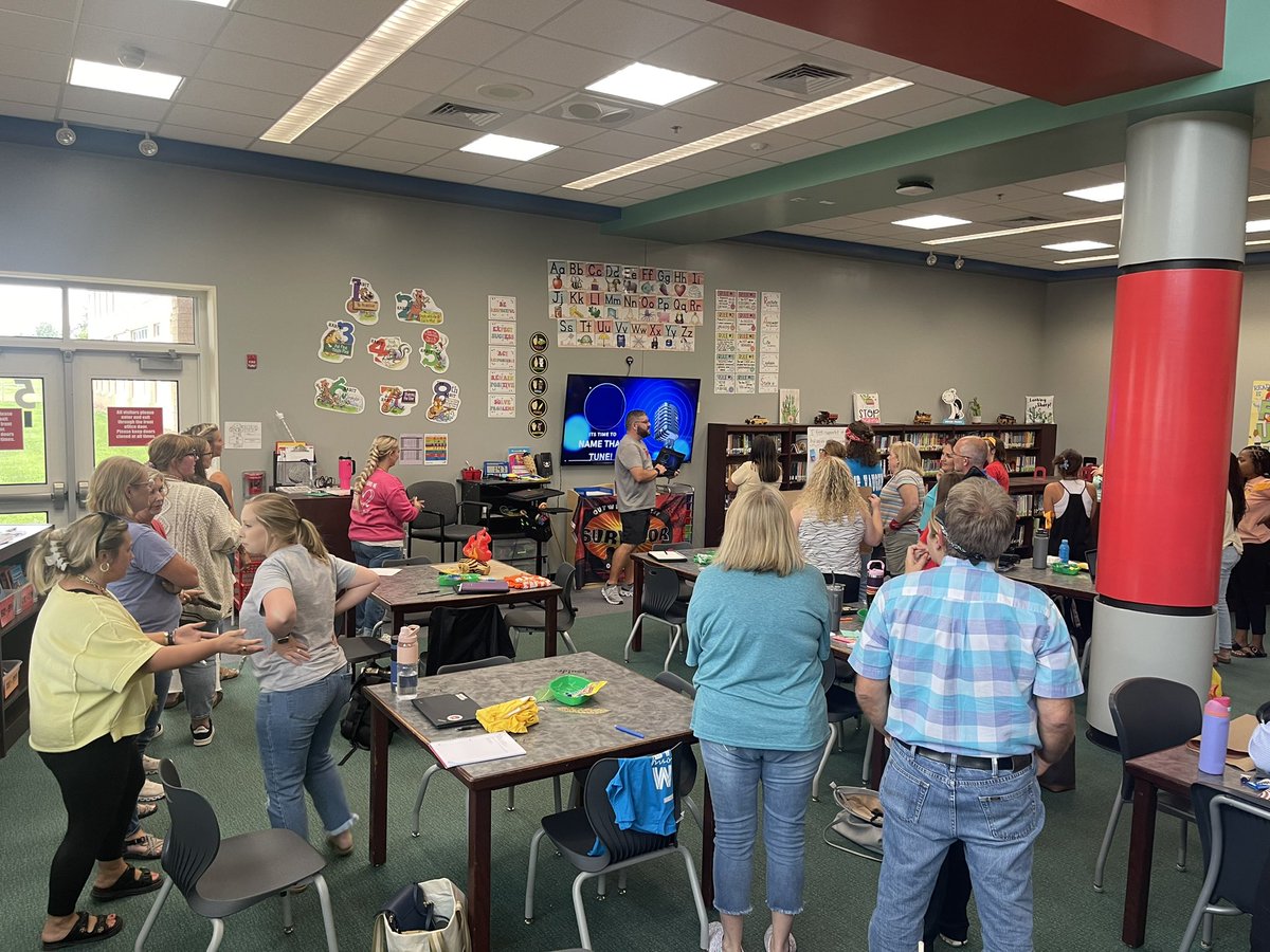 lyndseyleeduke's tweet photo. @bristowelem teachers are having a great time learning about PBIS with Bristow leaders and @BehCoach_WCPS https://t.co/SOsBM5eUz6