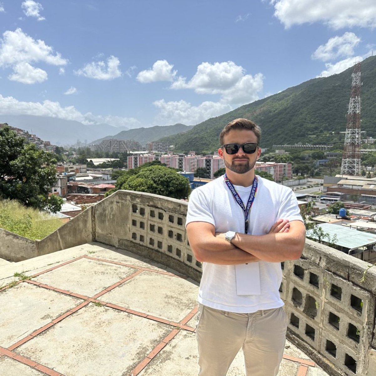 #AsiLoDijo|| El Observador estadounidense 🇺🇸 <a href="/jacksonhinklle/">Jackson Hinkle 🇺🇸</a> sobre las elecciones en Venezuela:

"🚨🇺🇸🇻🇪 ¡He estado en Venezuela  Elon Musk MIENTE sobre todo!
1) El pueblo apoya abrumadoramente a Maduro
2) Las elecciones son mucho más seguras que las elecciones estadounidense .