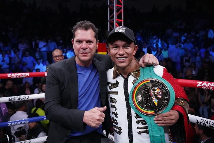 Miguel Berchelt tweet media