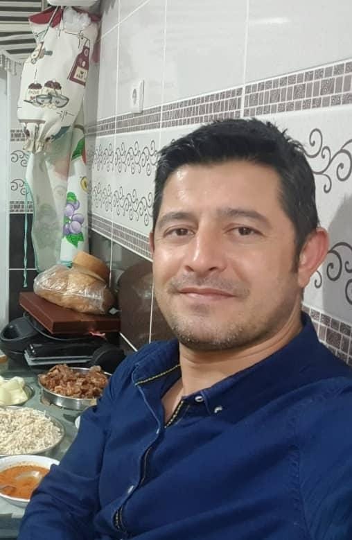 🆘 ABEM Çatı Restorant’ın kıymetli emekçisi “Levent Abi”mizin Ankara Barosu yönetimi tarafından iş akdinin adeta türlü ayak oyunlarıyla tazminatsız sonlandırıldığını öğrenmiş bulunmaktayız.

🪧 1 Mayıslarda “İşçinin ve Emekçinin Bayramını” şatafatlı kelimelerle kutlayan ama