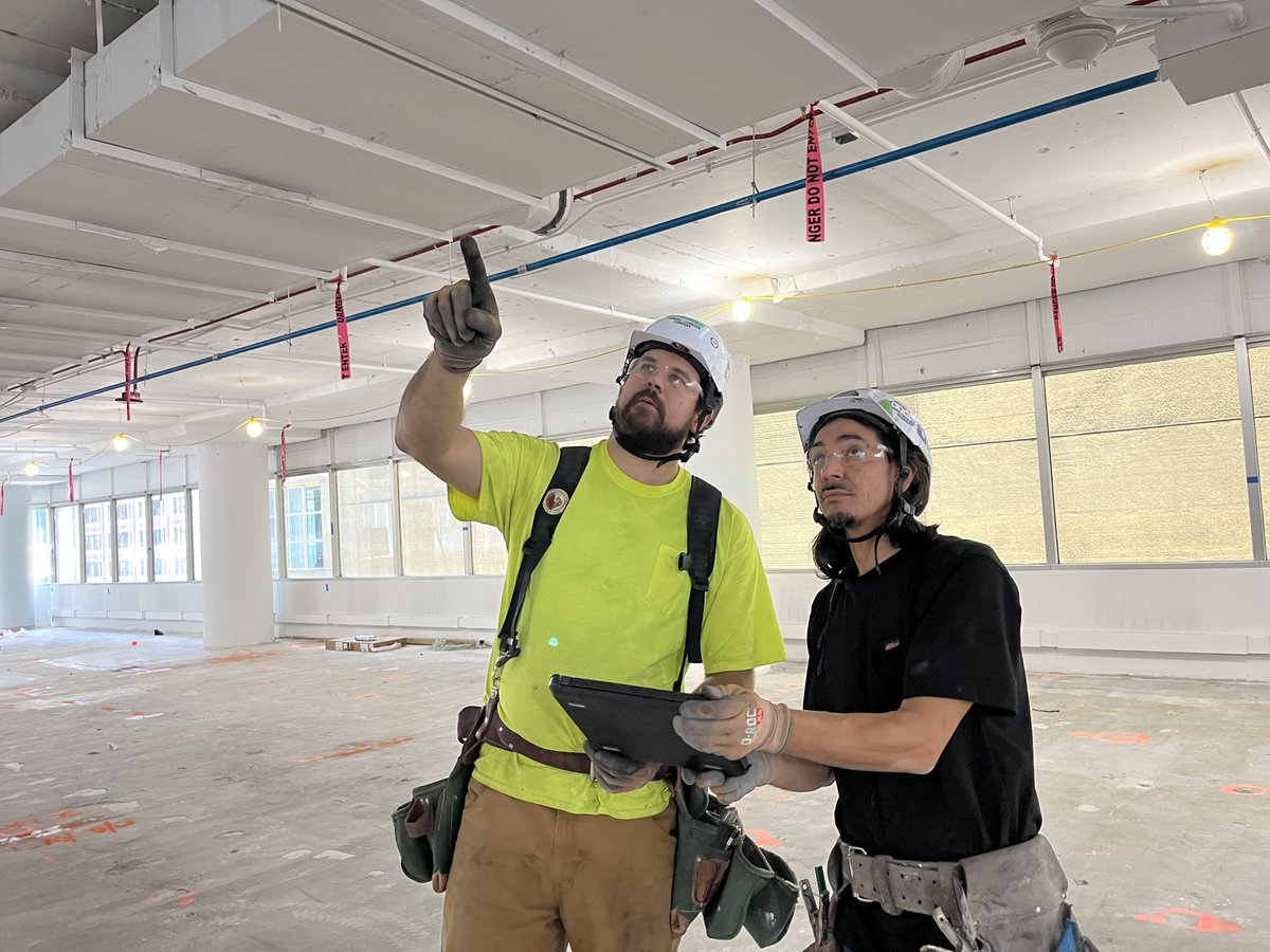 MidAmCarpenters's tweet image. Work is underway on office space way up in the 1 S. Wacker building at the heart of the loop in downtown Chicago. Our skilled members get to enjoy some awesome views of the city as they work. Not a bad way to spend your day at the office.
#MidAmCarpenters #WeBuildStrong