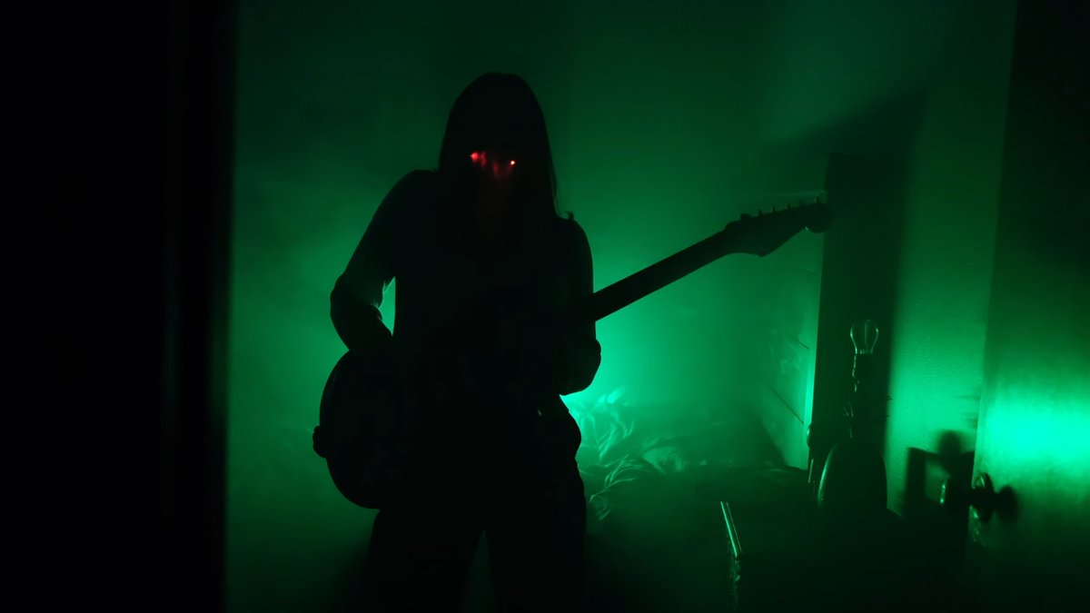 Juliana Madrid - Give Me Evil