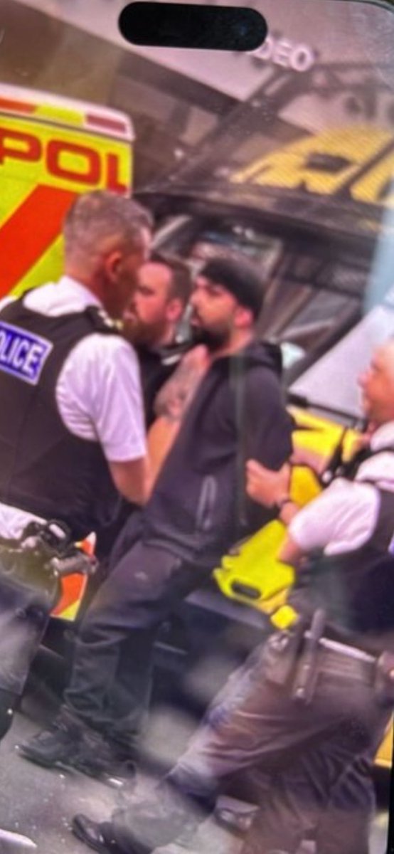 Concerned Citizen tweet media