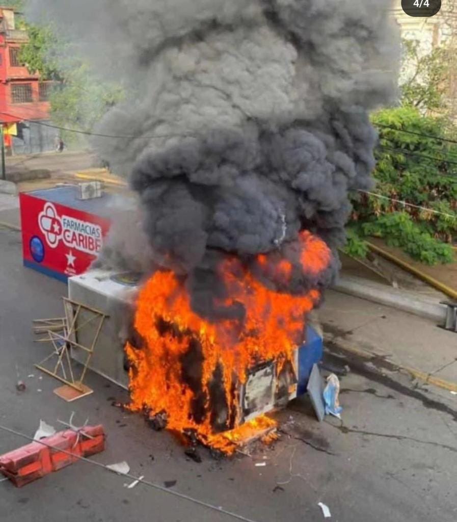 Con el Mazo Dando tweet media