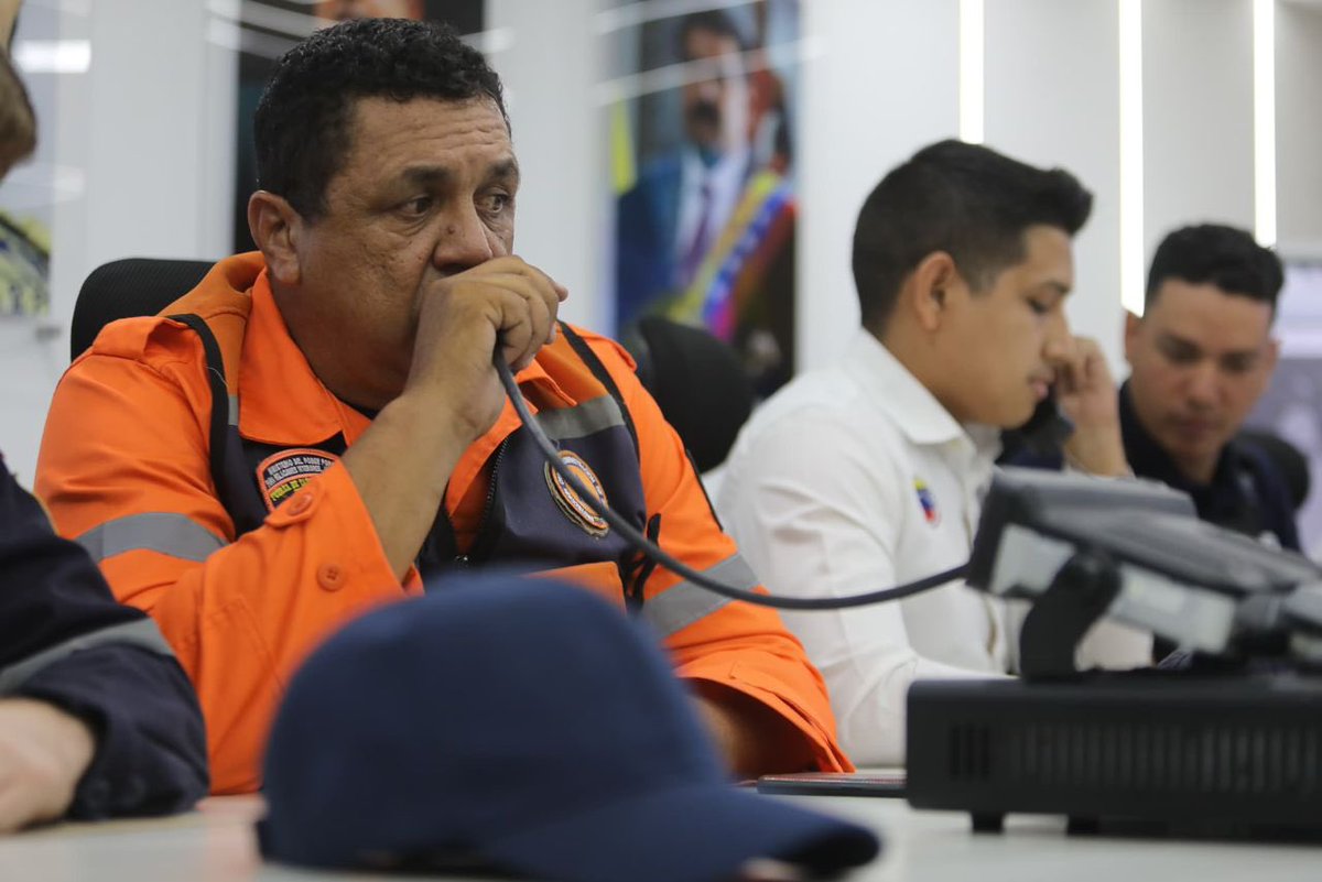 MijpVzla's tweet image. En este sentido, Palencia destacó, que se mantienen activas 26 salas situacionales del VEN 911, por instrucciones del AJ. @CeballosIchaso1, previamente caracterizadas en el territorio, para la atención de las denuncias de la población venezolana.