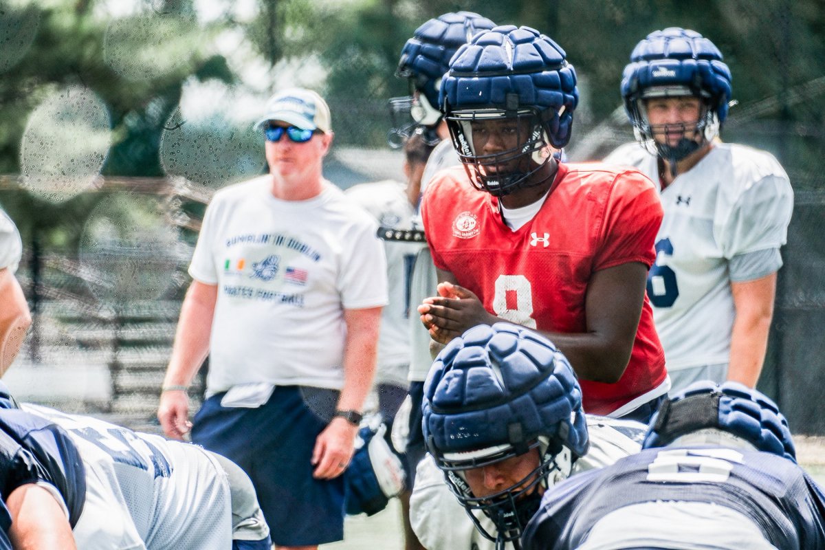 edaniels77's tweet photo. @KeepItABuckPod1 Here are 5 Players in NJ who have something to prove this upcoming season

https://t.co/FQq1LF9ax6 https://t.co/auOK405DA2