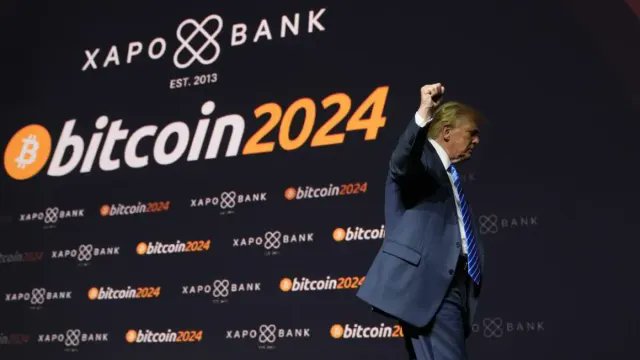 RT if you want President Trump to buy 1 million #Bitcoin 🇺🇸