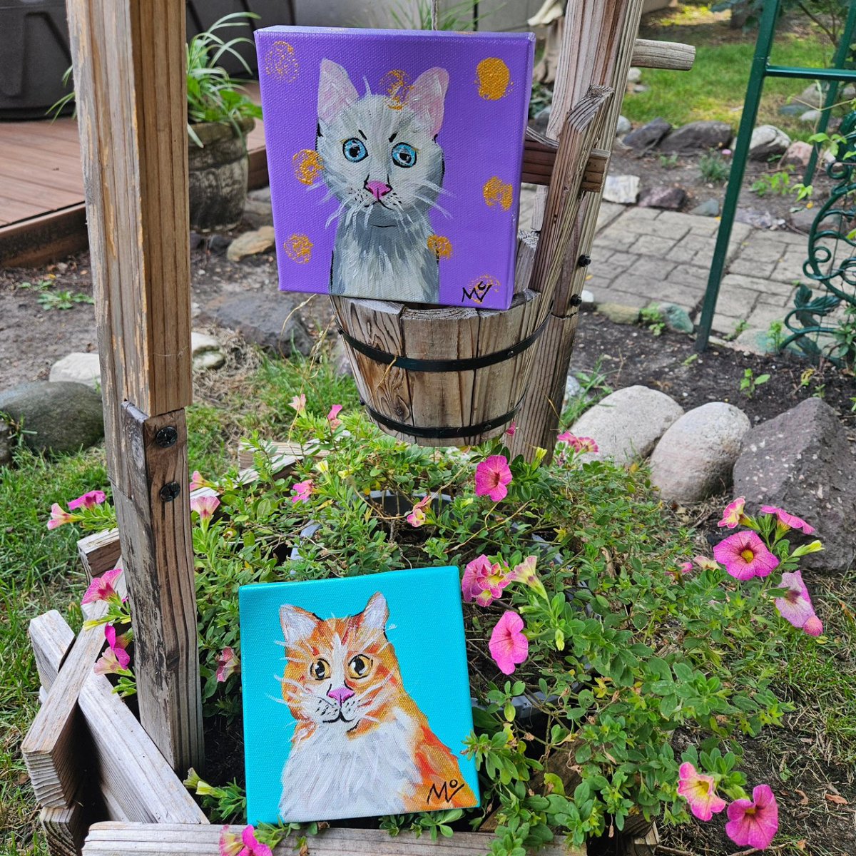 MirLoDesigns's tweet image. 😸🐾 NEW KITTY PAINTINGS 🐾😸

6"x6" Acrylic painting done on an extra thick stretched canvas! Thick enough to sit on a shelf/table✨️ Only $30 😻 

👉 mirlocreations.squarespace.com/shop