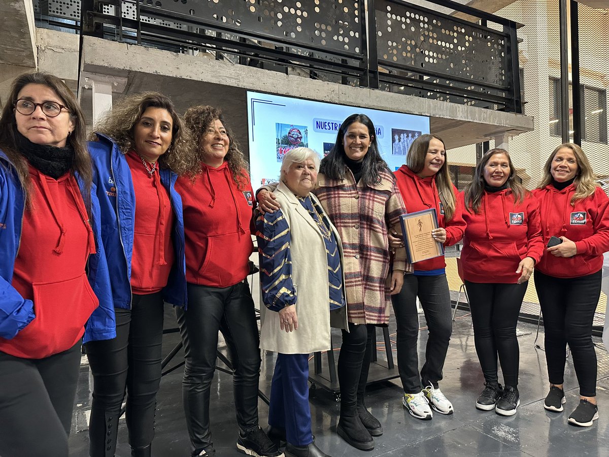 📸 𝐒𝐞 𝐫𝐞𝐚𝐥𝐢𝐳𝐨́ 𝐞𝐥 𝐥𝐚𝐧𝐳𝐚𝐦𝐢𝐞𝐧𝐭𝐨 𝐨𝐟𝐢𝐜𝐢𝐚𝐥 𝐝𝐞 𝐥𝐚 𝐅𝐞𝐝𝐞𝐫𝐚𝐜𝐢𝐨́𝐧 𝐅𝐞𝐦𝐞𝐧𝐢𝐧𝐚 𝐝𝐞 𝐌𝐚𝐱𝐢𝐛𝐚́𝐬𝐪𝐮𝐞𝐭𝐛𝐨𝐥 𝐝𝐞 𝐂𝐡𝐢𝐥𝐞

En las dependencias del Centro de los Deportes Colectivos del Parque Estadio Nacional se llevó a cabo el