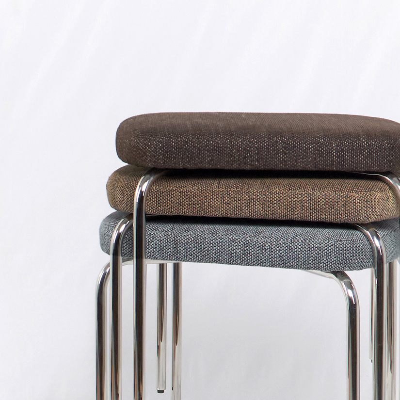 JamieStern_'s tweet photo. The Peek Stool by Timothy deFiebre for Jamie Stern is easy to grasp, move, stack and store, resulting in a stylish and practical alternative to larger ottomans and poufs.

#jamiesterndesign #peektrilogy #peekcollection #stooldesign #furnituredesign #designercollection #interiors https://t.co/bqutXbWLRp