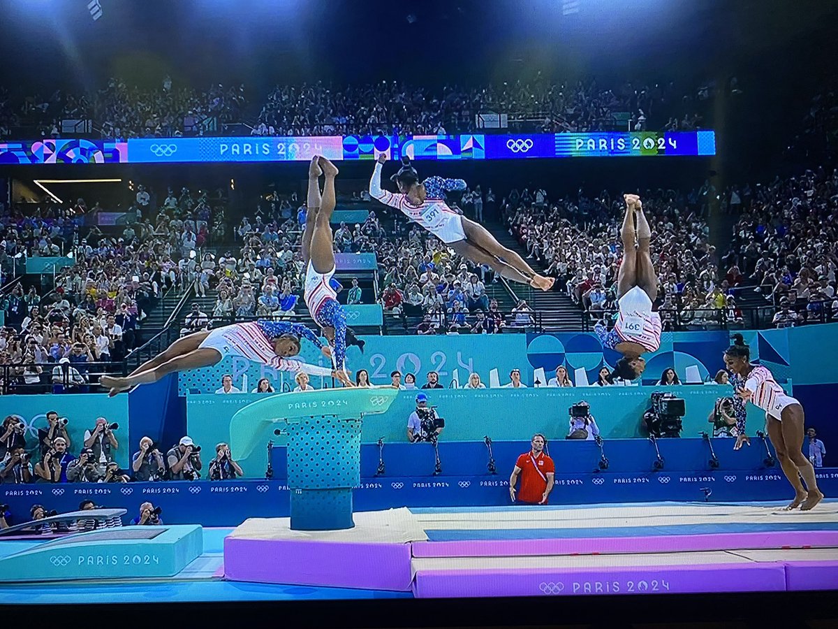 I’m no expert but it seems dangerous letting 5 athletes do this at the same time.