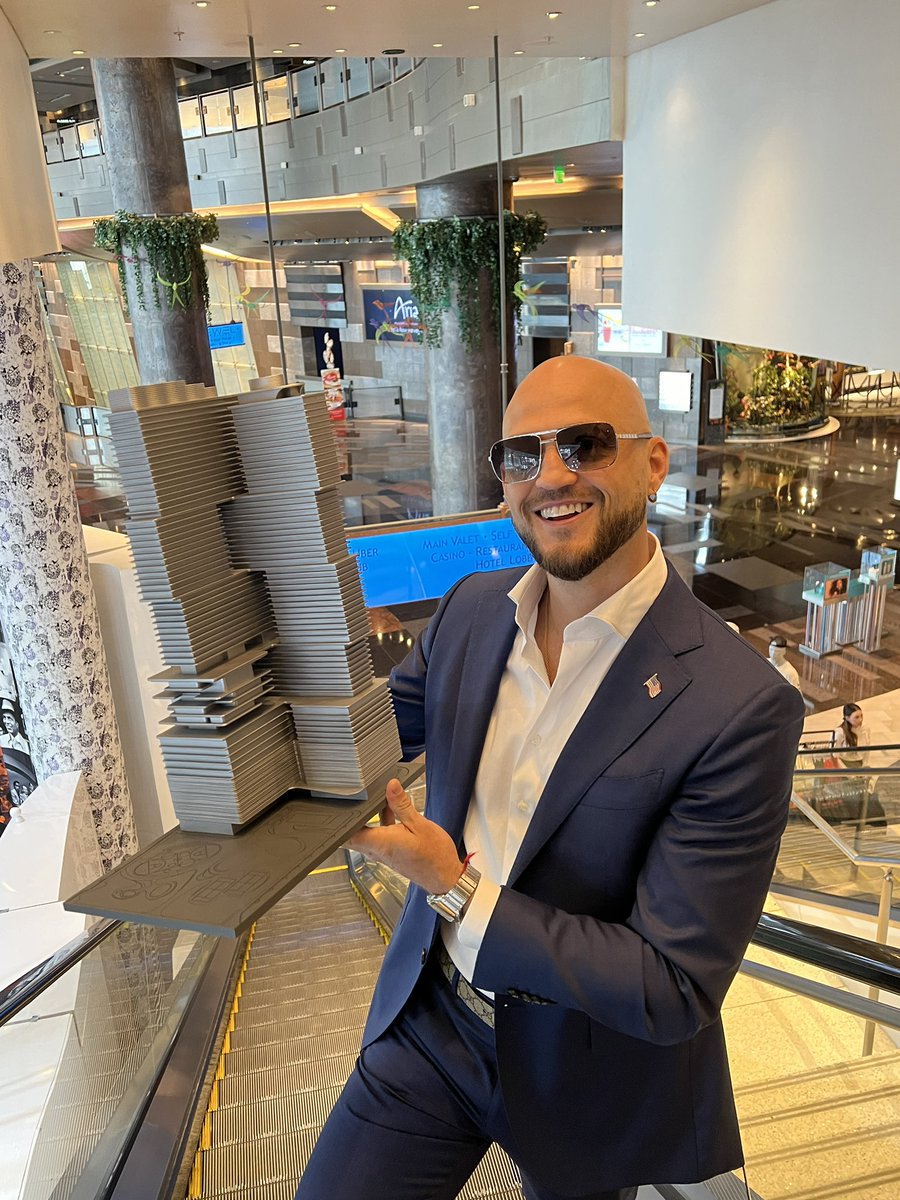 nilelundgren's tweet photo. Find me at #inmanconnect today in Las Vegas.

I’ll be talking Mercedes Benz Places and speaking in a panel at 2:30pm.

See you soon!

#owningmanhattan #iclv24 https://t.co/KbQqMJdu9M