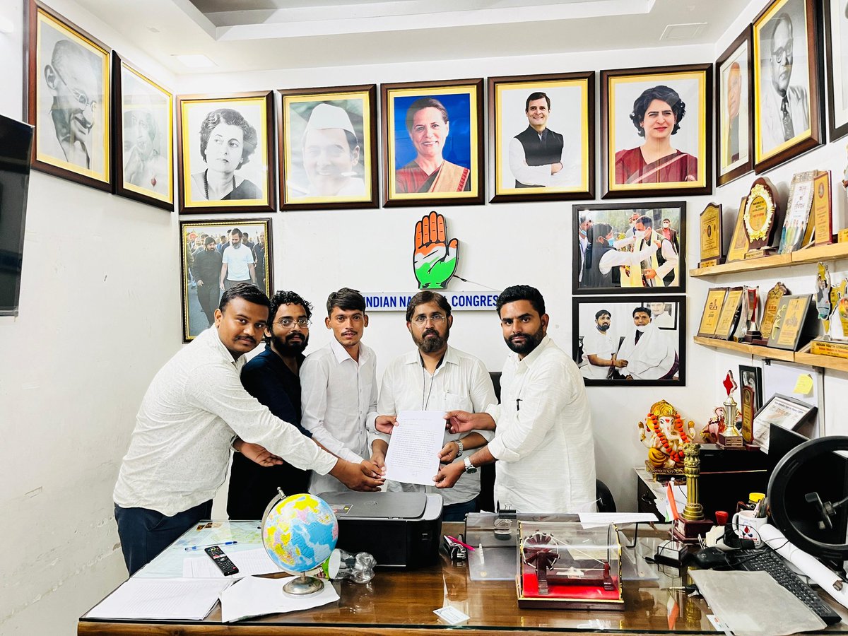 पिछले तीन वर्षों से अधिक काम करते आ रहे नेहरू युवा केंद्र युवा कार्यक्रम खेल मंत्रालय भारत सरकार में राष्ट्रीय युवा स्वयंसेवक के पद पर 5000 के मानदेय पर अब उन्हें बिना किसी सूचना के कार्य मुक्त कर दिया गया, बेरोजगार होने से बचा लीजिए <a href="/RahulGandhi/">Rahul Gandhi</a> <a href="/IYC/">Indian Youth Congress</a> <a href="/INCIndia/">Congress</a> <a href="/IYC/">Indian Youth Congress</a> <a href="/PMOIndia/">PMO India</a>