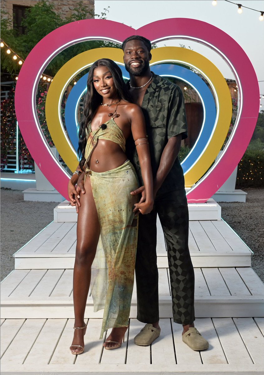 BootsUK's tweet photo. Our Love Island winners Mimii & Josh β€οΈ A whole series serving beauty looks on our screens π₯
You can still shop the villa faves here: https://t.co/FHOAQhvGZp
#FindTheOnes #LoveIsland https://t.co/fpg2yIoQ23