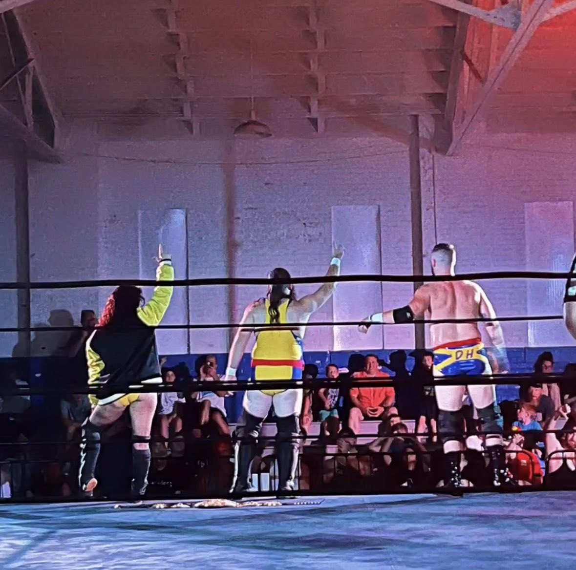 MilaJohnsonPro's tweet image. “We all face struggles, but it's how we overcome them that defines us.”