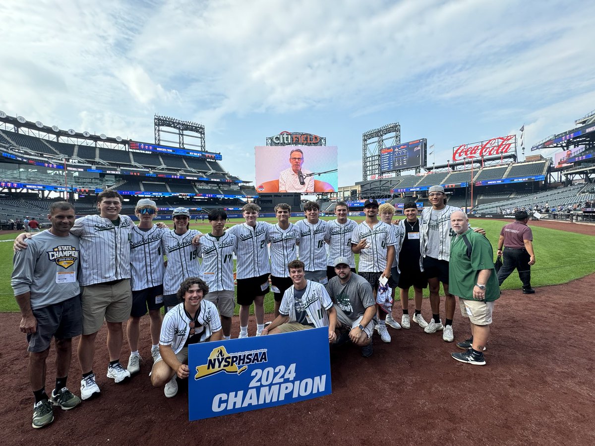 Our boys being recognized by the New York Mets at CitiField!
Shoutout to Mrs Hoyt for organizing the event!