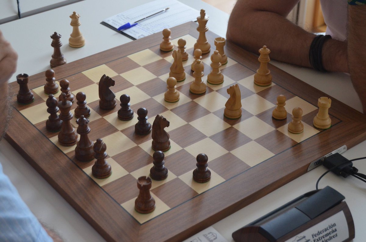 FIAExtremadura's tweet photo. 🆕 Nueva jornada del I Cerrado Promoción Nacional en el CID de Guareña 

♟️ ¡A por otro día más de ajedrez! 🙌🏽 https://t.co/uJab5tAvrW