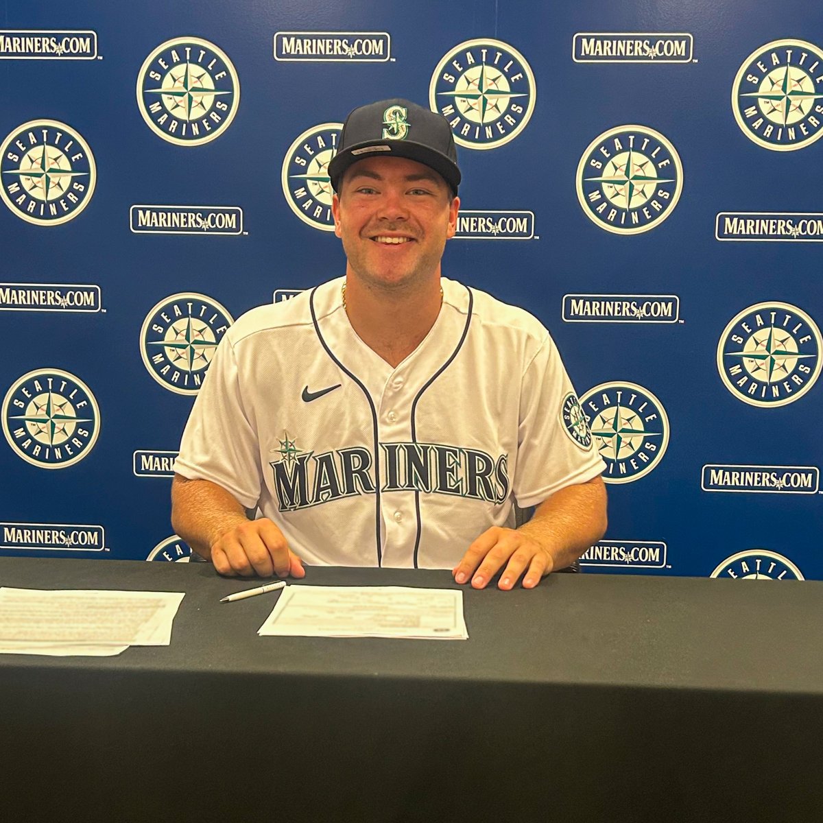 Mariners Player Development (@msplayerdev) on Twitter photo We made a few more signings official: <a href="/aidenbu50983682/">aiden butler</a>, <a href="/thomas_higgins7/">Thomas Higgins</a>,Β <a href="/ryan_pic8/">Ryan Picollo</a>Β and undrafted free agent <a href="/matthew_ellis35/">Matthew Ellis</a>. #TridentsUp
πΒ atmlb.com/3Swo6n3 We made a few more signings official: <a href="/aidenbu50983682/">aiden butler</a>, <a href="/thomas_higgins7/">Thomas Higgins</a>,Β <a href="/ryan_pic8/">Ryan Picollo</a>Β and undrafted free agent <a href="/matthew_ellis35/">Matthew Ellis</a>. #TridentsUp
πΒ atmlb.com/3Swo6n3