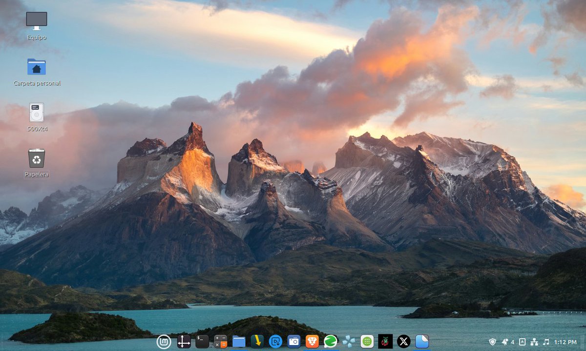 RommySnake's tweet image. #LinuxMint22 #linux #wallpaper