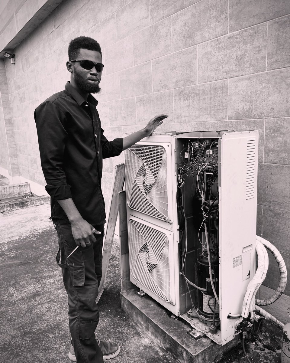 Davidmansaray92's tweet photo. HVAC TECH🔧🪛 https://t.co/3W2zG5U5UW