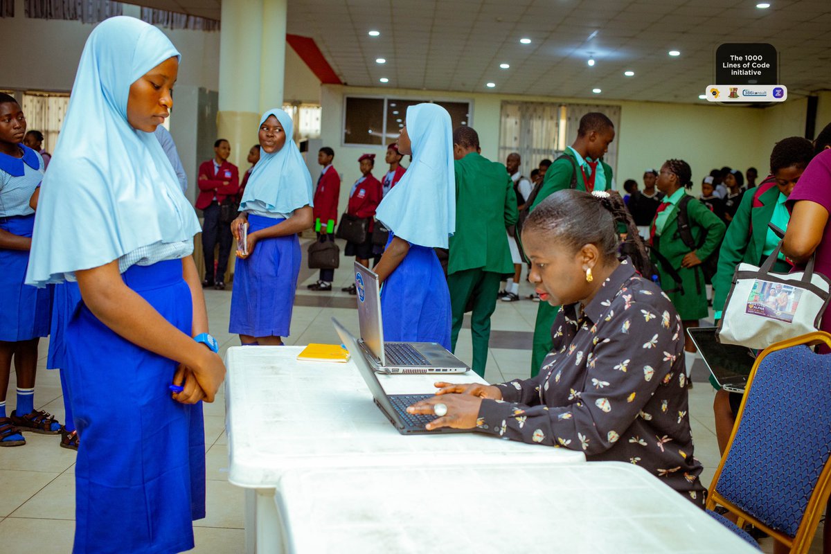 CodegarageA's tweet image. The #1000LinesofCode initiative is still in the news, and we’re here to stay!

Read what @vanguardngrnews has to say about us 👇🏽

vanguardngr.com/2024/07/codega…

#CodeGarageAfrica #Vanguard #News #ZeehAfrica #OyoState