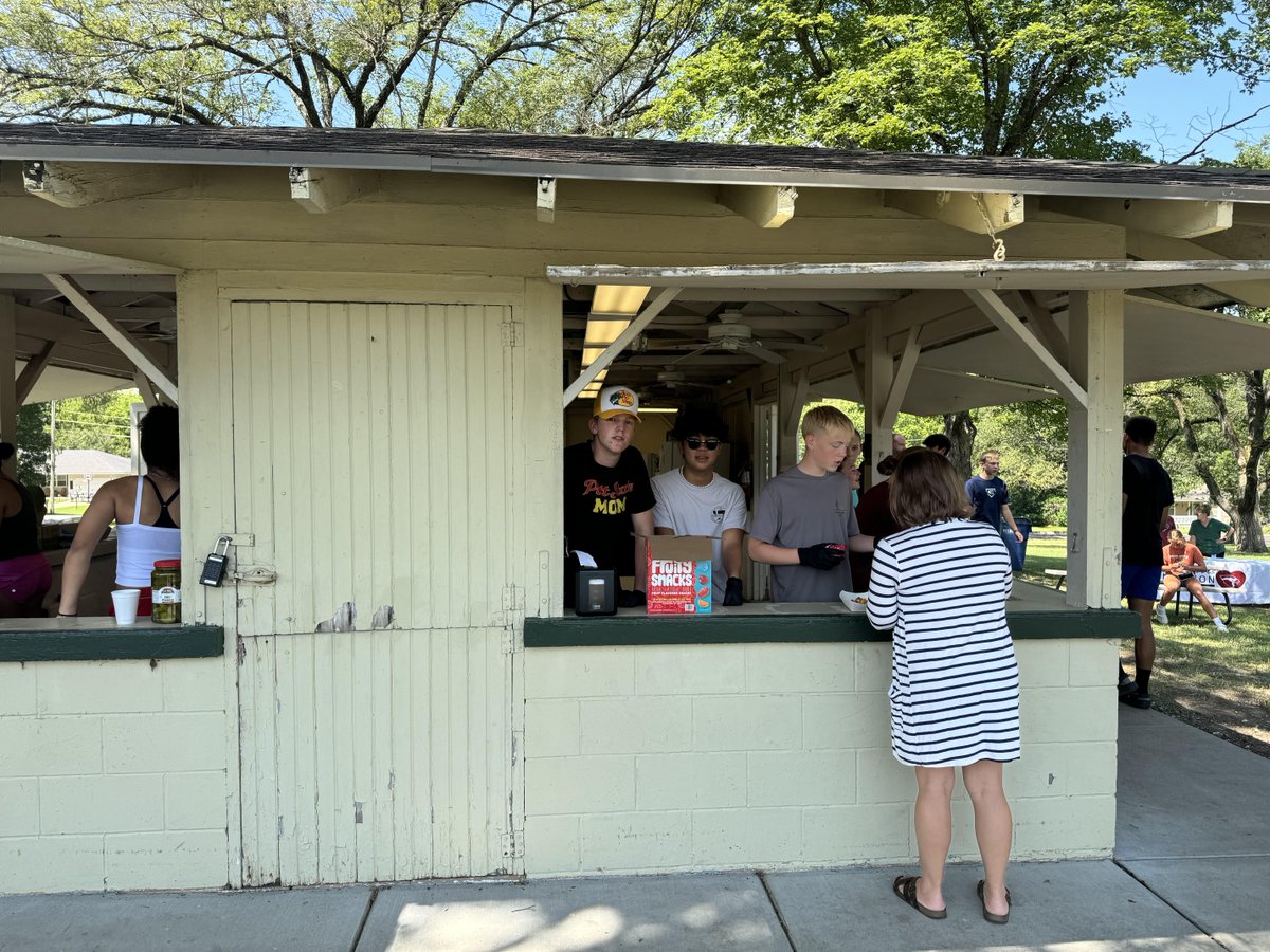 Eudora Schools tweet media