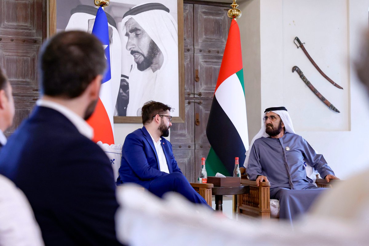 DXBMediaOffice's tweet photo. . @HHShkMohd meets with the President of Chile, at Al Shindagha Majlis. #UAE #Dubai https://t.co/KcbJ0p0Xvl