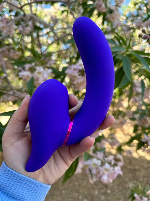 Check out my review of the Viben Symphony Vibrator!! https://t.co/0vfmokE5up https://t.co/jxXxEGKBtA<a href="/tag/apclips"class="tags"><span>#apclips</span></a>
