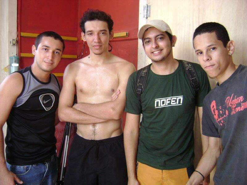 BandaMibel's tweet photo. 2008 https://t.co/HdG01zMwWo