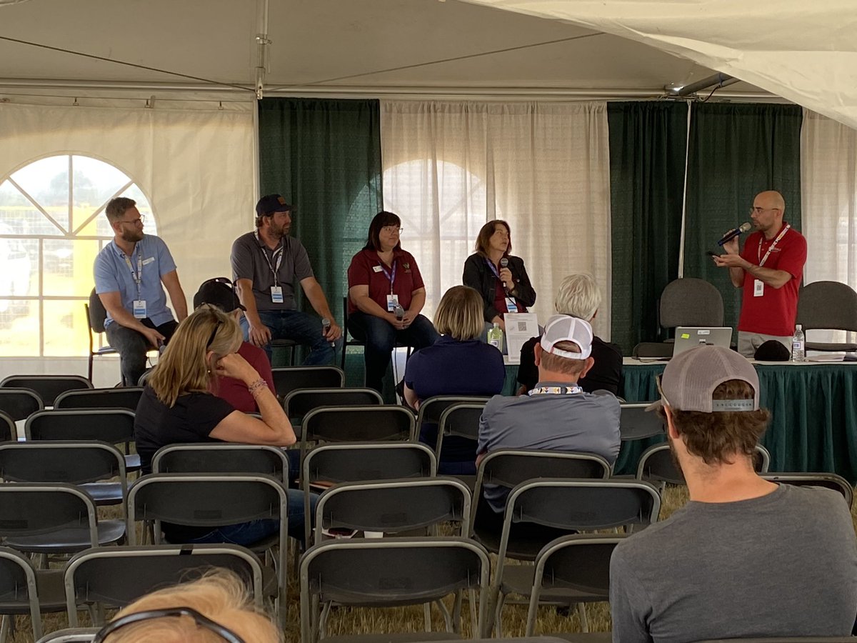 An informative panel discussion this morning at <a href="/AgSmartOlds/">AgSmart</a> on how modern techniques will bring new seed faster. Sponsored by #AlbertaSeedGuide  #westcdnag