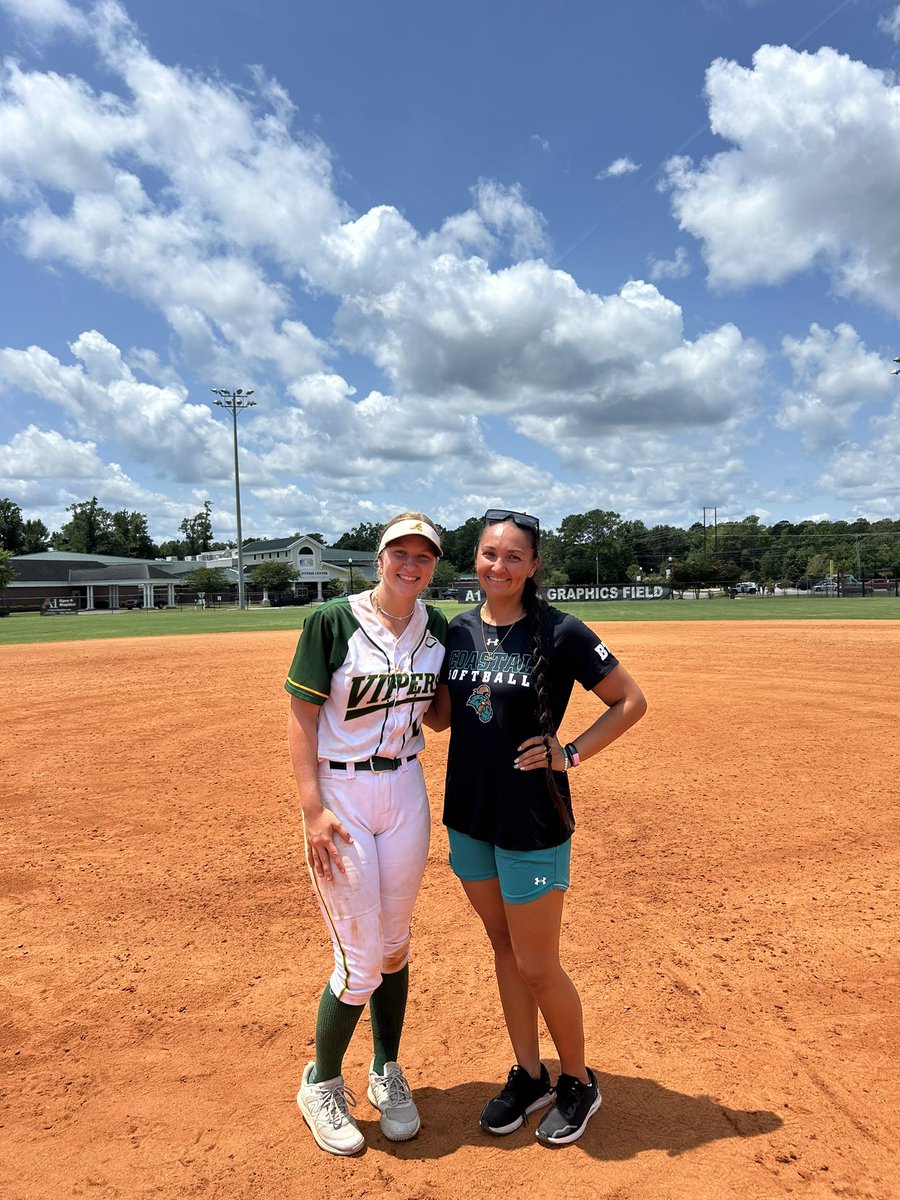 Mittie O’Brien (@mittieb15) on Twitter photo I had the best time at the <a href="/CoastalSoftball/">Coastal Carolina SB</a> camp! I got a lot of good reps and learned just as much! Thank you so much <a href="/coach_kgreen/">Kelley Green</a>, <a href="/kass_smith14/">Kassidy Smith</a> and <a href="/kianarae20/">Kiana Quolas</a> for having me!!! <a href="/VipersHargrave/">Atlanta Vipers Hargrave 18u</a> #ChantsUp I had the best time at the <a href="/CoastalSoftball/">Coastal Carolina SB</a> camp! I got a lot of good reps and learned just as much! Thank you so much <a href="/coach_kgreen/">Kelley Green</a>, <a href="/kass_smith14/">Kassidy Smith</a> and <a href="/kianarae20/">Kiana Quolas</a> for having me!!! <a href="/VipersHargrave/">Atlanta Vipers Hargrave 18u</a> #ChantsUp