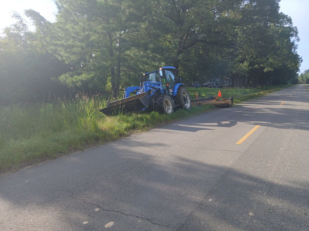 DOTD maintenance crews continue their mowing cycles in each parish across the state, including this crew working along LA 454 in Rapides Parish.