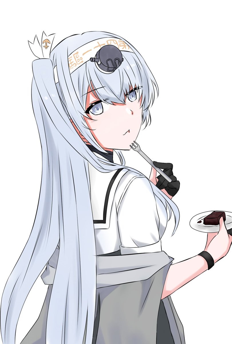 艦これ「今日は私の誕生日ですから、ケーキを食べましょう。ありがとうお冬さん#艦これ版深夜」|るきありす　－　ＣＦ１６Cancelledのイラスト