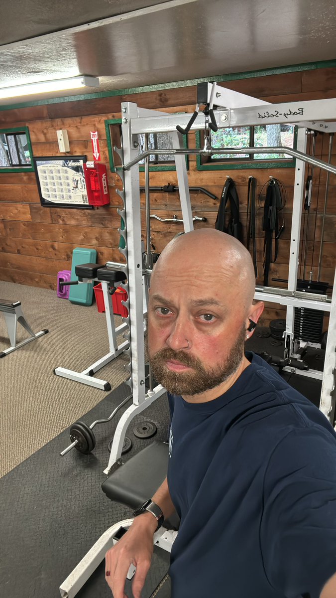 longoffthatee's tweet photo. Arms and chest workout before work. Making improvement. And im starting to feel the difference. Recovery from a 12 hr shift at work last night was much easier today on 5 hrs of sleep. LFG!!
#fitforme #bettereveryday #bettertoday https://t.co/PQpKbrGNfo