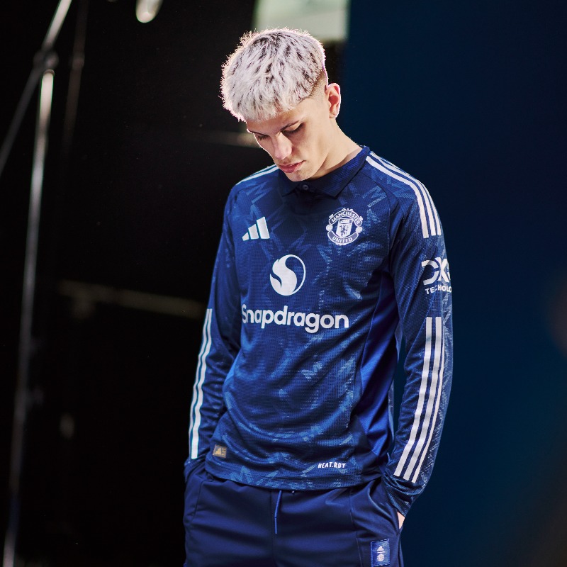 ManUtd's tweet photo. 📘 Ready to write new history.

#MUFC || @adidasFootball