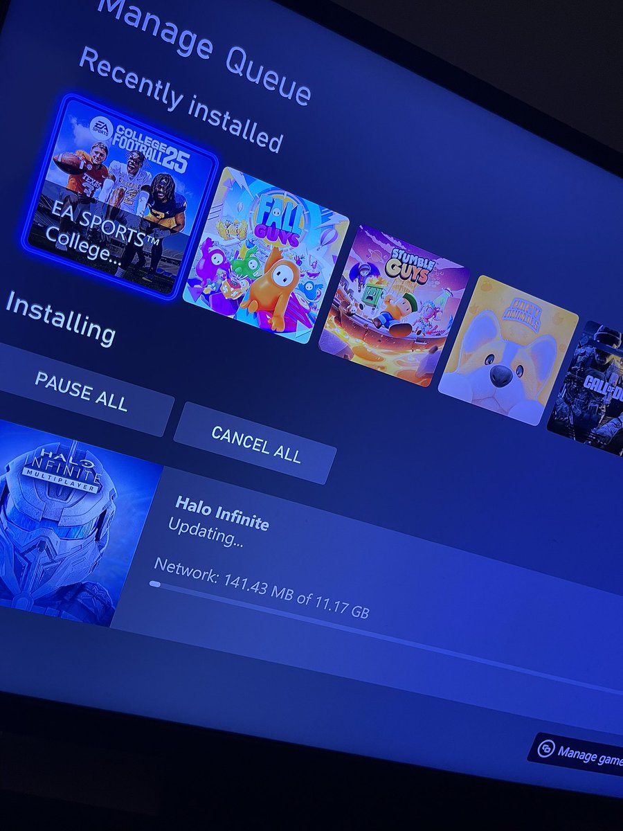 ConstantinidisA's tweet image. // OPERATION: FLEETCOM

// ARRIVAL: TODAY

// PRIORITY: HIGH

// PREPARE FOR DEPLOYMENT

// END TRANSMISSION

#HALOFLEETCOM #HALO #HAUNTEDHELMET #HALOREACH