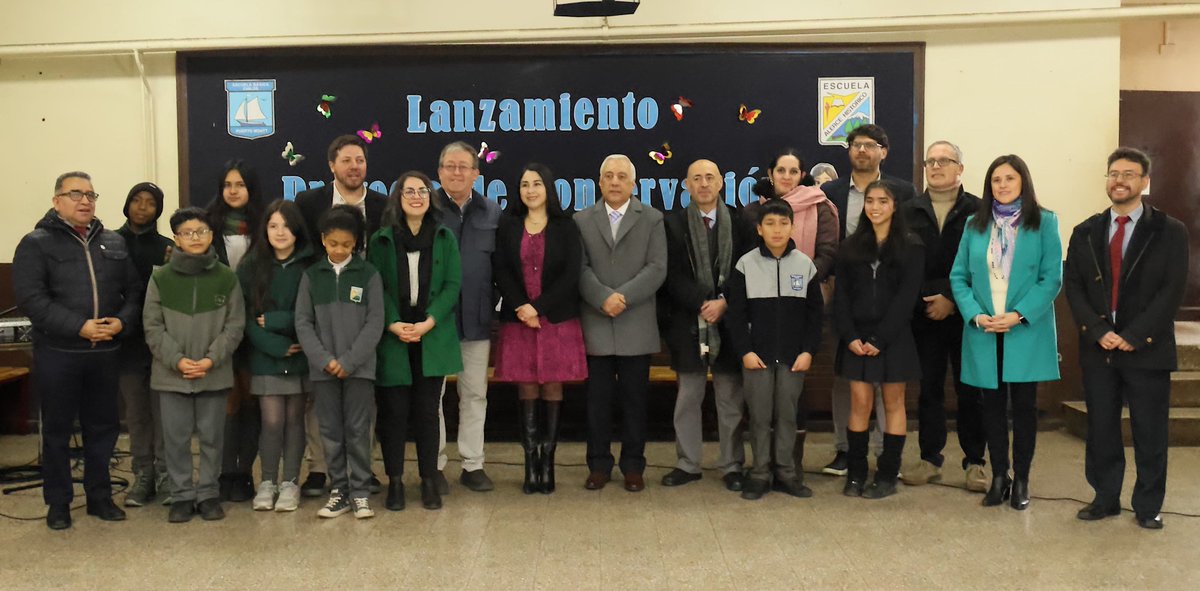 📢 Esta mañana en la Escuela Chiloé, se anunciaron fondos para mejorar las Escuelas Chiloé y Alerce Histórico, gracias al MINEDUC. 🏫✨

🔹 Escuela Alerce Histórico: $466M para renovaciones. 🔹 Escuela Chiloé: $472M para mejoras integrales.

#EducaciónDeCalidad #PuertoMontt