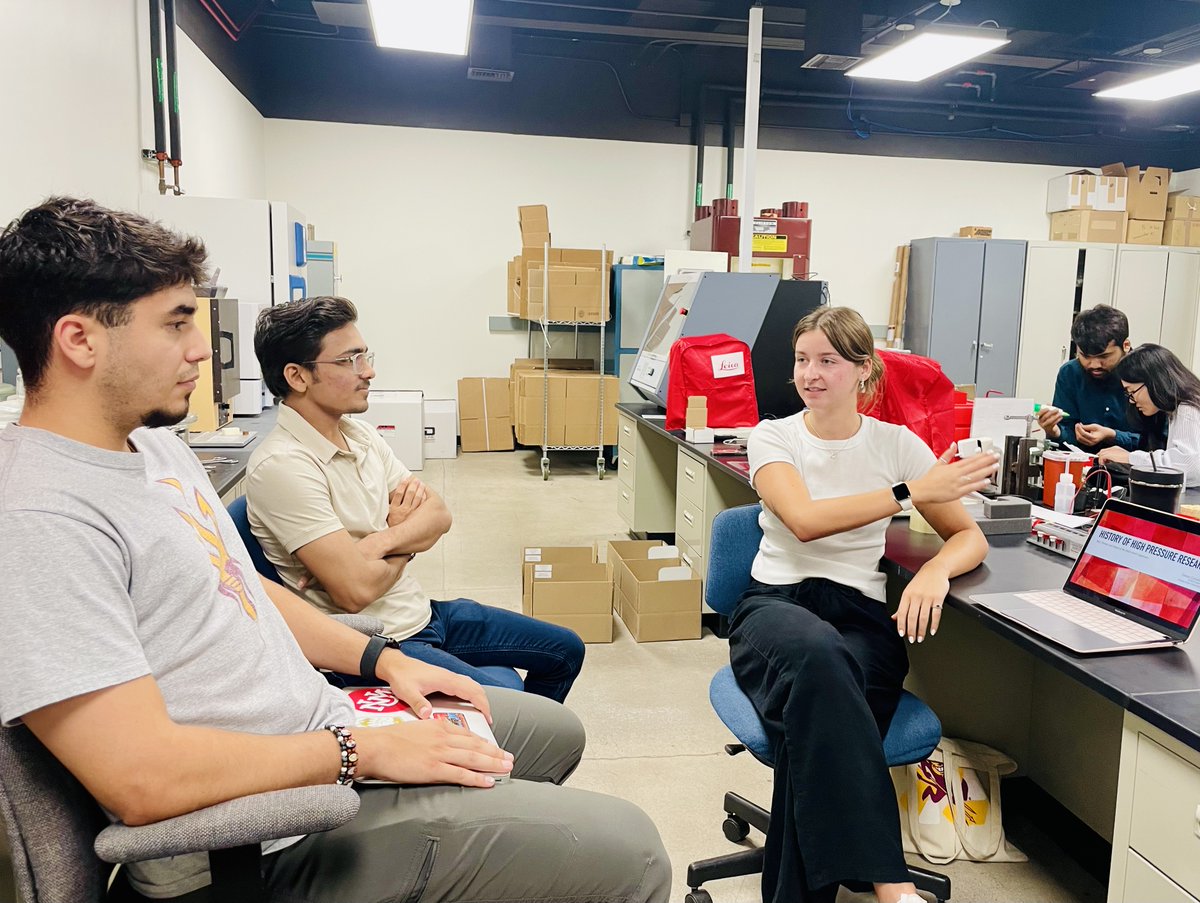 FORCEhighP's tweet photo. The student has become the teacher! Our undergrad assistant, Emma Cornelius, started working with FORCE in May. This month, she presented talks about the history of high pressure research using the multi-anvil to our newest undergrads, Jose Avila and Akshat Jain. #forceasu https://t.co/z3qjCO3mM6