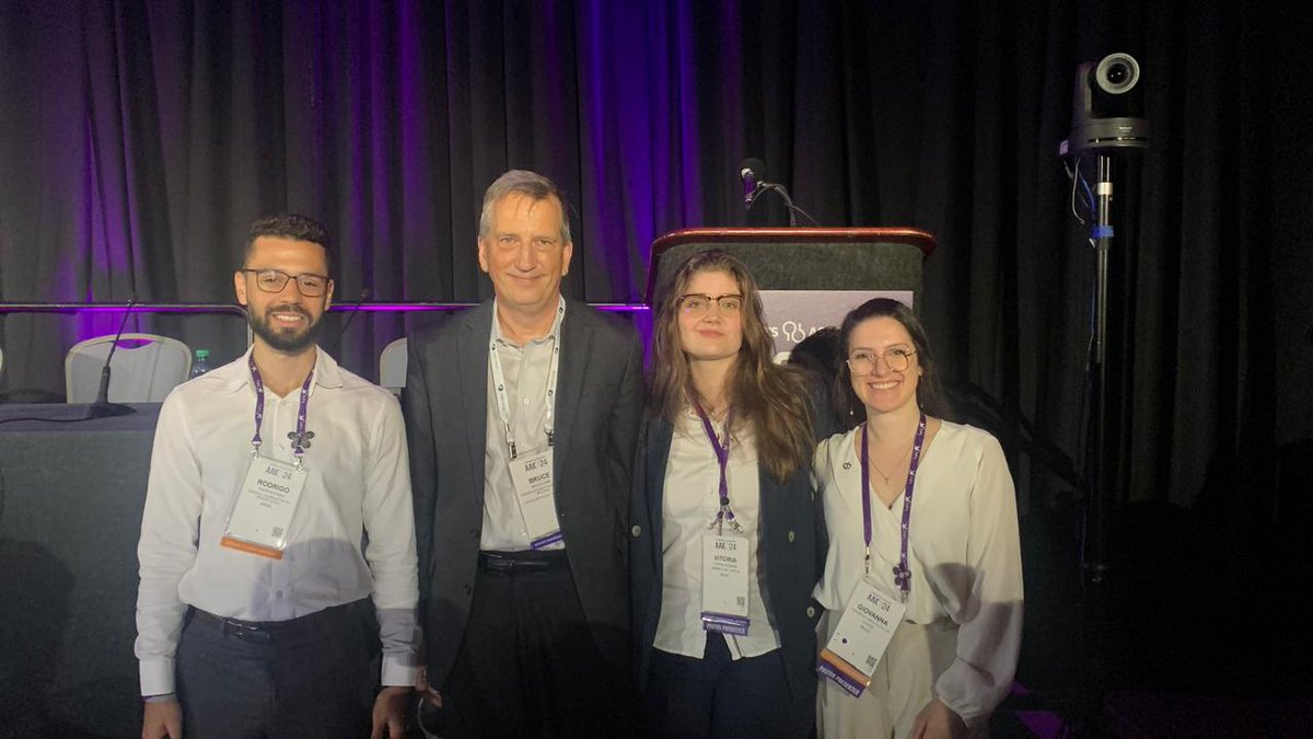 The morning started in the best way. There was a session chaired by Professor @btlamb, with PhD student <a href="/giovannacollar/">Giovanna Carello-Collar</a> as co-chair, featuring oral presentations by students <a href="/rodrigo_sebbenp/">Rodrigo</a> and <a href="/itsVitVit/">VitVit</a>, who received a travel award to participate in #AAIC24.
