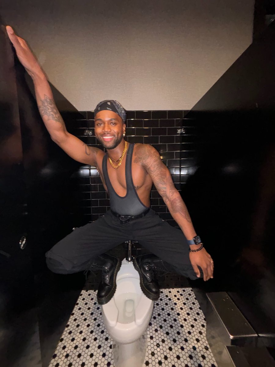 I snap my fingers I can have it if I want like it’s magic ✨🪄✨