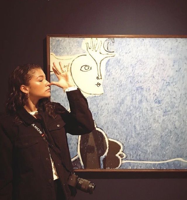 museum date with her ‹𝟹