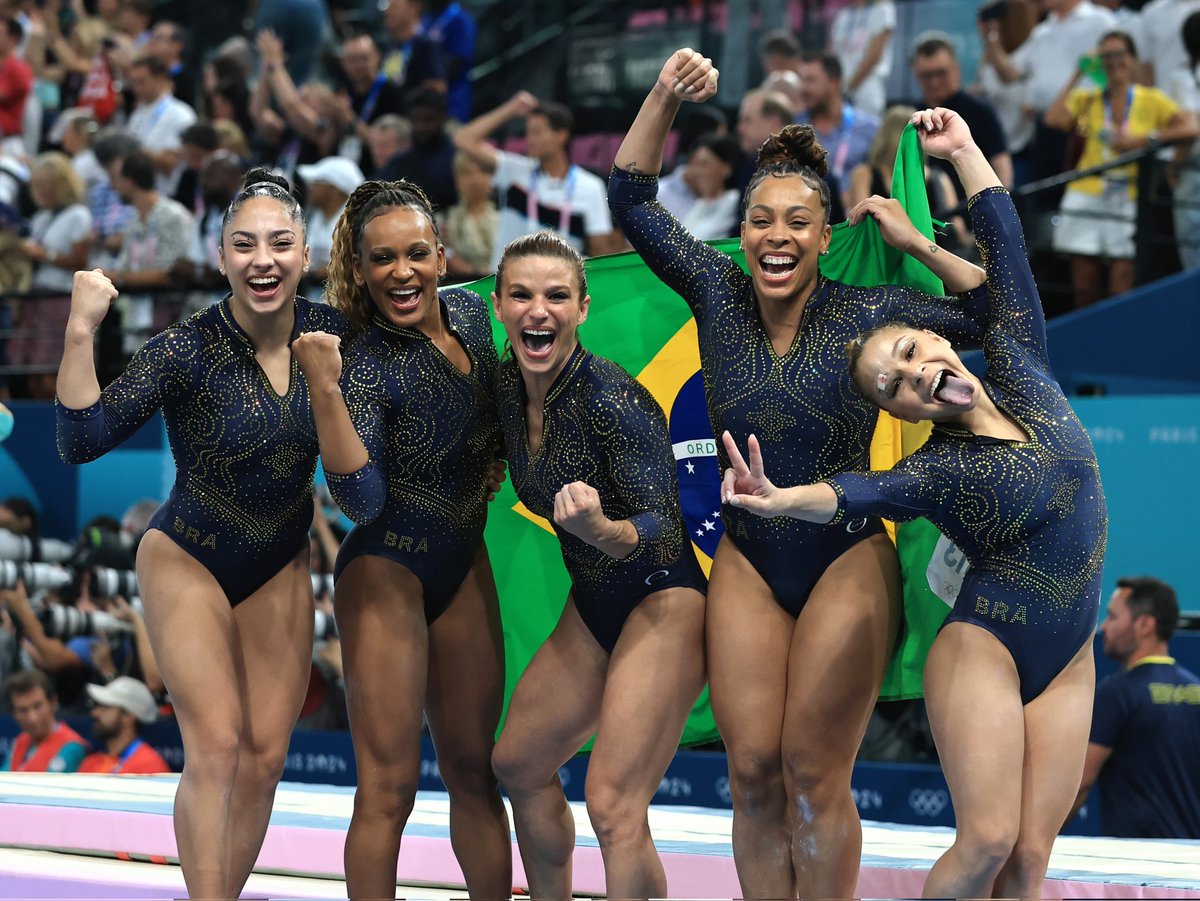 Duplo Twist Hablado (@duplotwistpod) on Twitter photo DEU MEDALHAAAAA
A MELHOR GERAÇÃO DA HISTÓRIA DA GINÁSTICA ARTÍSTICA BRASILEIRA É MEDALHISTA OLÍMPICA E MUNDIAL!!!!
ELAS FIZERAMMMMMMM
REBECA ANDRADE, JADE BARBOSA, JULIA SOARES, FLÁVIA SARAIVA, LORRANE OLIVEIRA 
VOCÊS SÃO MEDALHISTAS OLÍMPICAS!!!!
📸Ricardo Bufolin DEU MEDALHAAAAA
A MELHOR GERAÇÃO DA HISTÓRIA DA GINÁSTICA ARTÍSTICA BRASILEIRA É MEDALHISTA OLÍMPICA E MUNDIAL!!!!
ELAS FIZERAMMMMMMM
REBECA ANDRADE, JADE BARBOSA, JULIA SOARES, FLÁVIA SARAIVA, LORRANE OLIVEIRA 
VOCÊS SÃO MEDALHISTAS OLÍMPICAS!!!!
📸Ricardo Bufolin