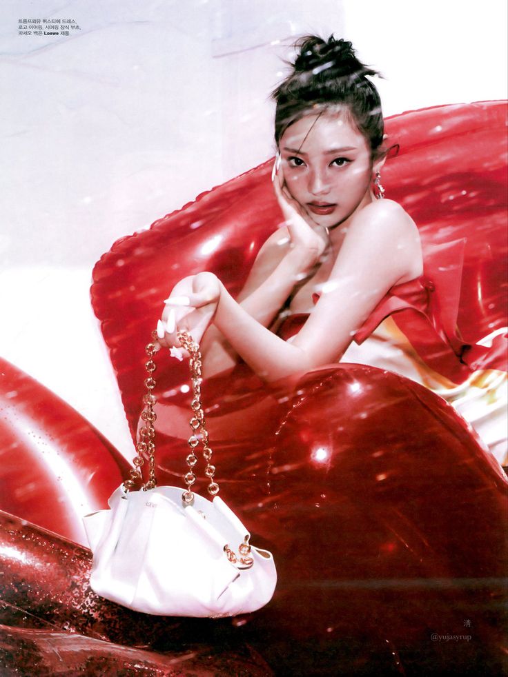 lalisasproperty's tweet image. idols with the prettiest instagram usernames in k-pop: a thread