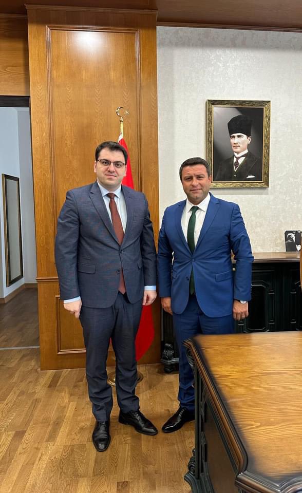 oğuzhan ocak (@oguzhanocakmia) on Twitter photo Kıymetli dönem arkadaşım, meslektaşım; Trabzon Büyükşehir Belediyesi Genel Sekreteri Gürkan Üçüncü’ ye hayırlı olsun ziyaretleri için teşekkür ediyorum…<a href="/gurkanucuncu_/">Gürkan ÜÇÜNCÜ</a> Kıymetli dönem arkadaşım, meslektaşım; Trabzon Büyükşehir Belediyesi Genel Sekreteri Gürkan Üçüncü’ ye hayırlı olsun ziyaretleri için teşekkür ediyorum…<a href="/gurkanucuncu_/">Gürkan ÜÇÜNCÜ</a>