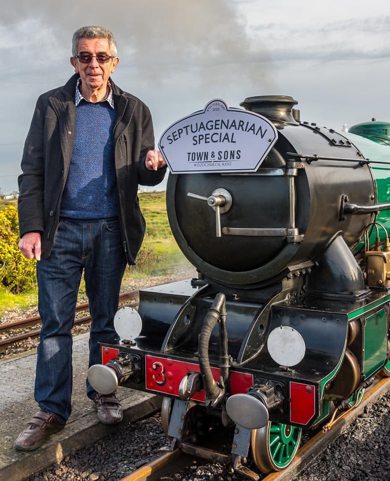 We said goodbye to Dad today.
I’ve picked two appropriate #realcider’s from the cider archive to raise a glass with this evening. 
A 15 year old cider from Jersey, a gift from my parents after a holiday there and one of my most favourites from <a href="/WorleysCider/">Worley's Cider</a> .

Wassail Dad! 😔