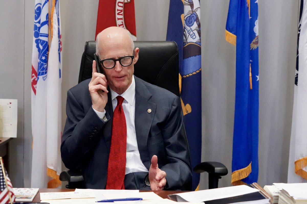 SenRickScott's tweet image. Earlier today, I spoke with Maria and have since heard that Maduro put a warrant out for @MariaCorinaYa &amp;amp; @EdmundoGU for standing for freedom. 

The United States must stand with the people of Venezuela as they courageously rally for freedom and democracy.